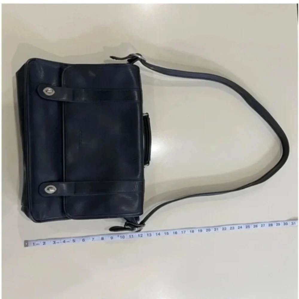 Coach Coach - Picture 9 of 15